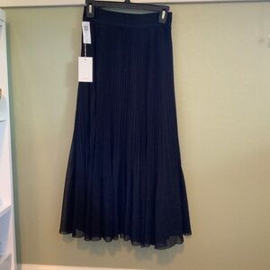 Aritzia black skirt